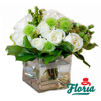 Aranjament de masa pentru nunta cu hortensie si trandafiri – Premium Aranjament