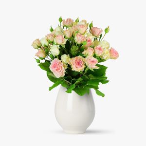 Bouquet of 7 white-pink mini roses