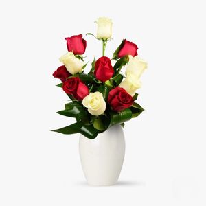 Bouquet of flowers - White and red