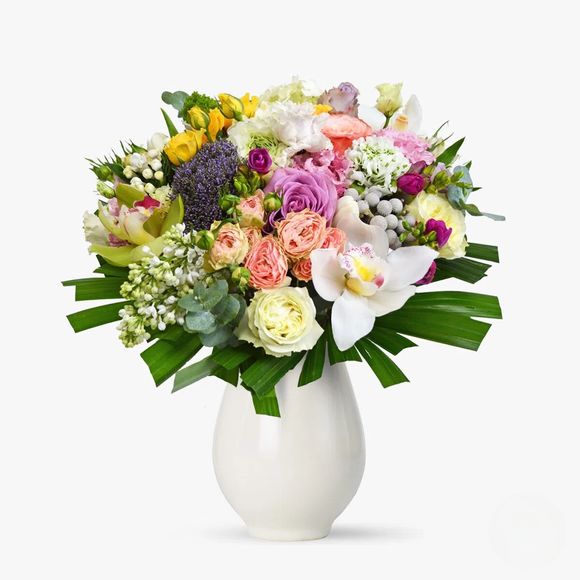 Colorful spring bouquet