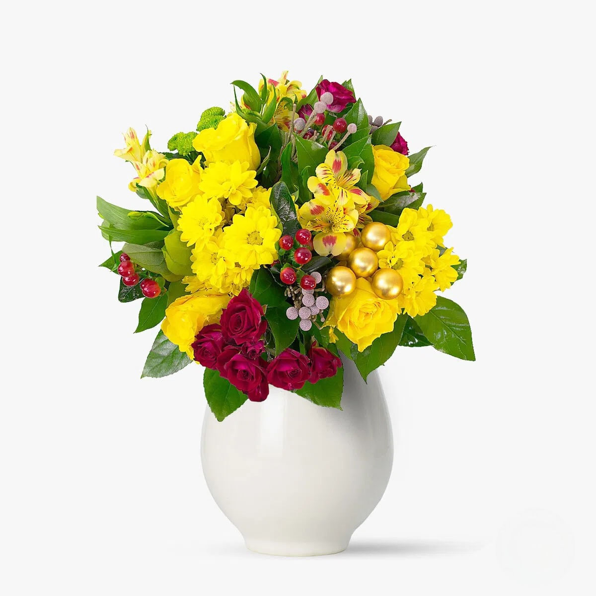 Buchet de flori minirosa, brunia, alstroemeria, trandafiri Buchet de Craciun