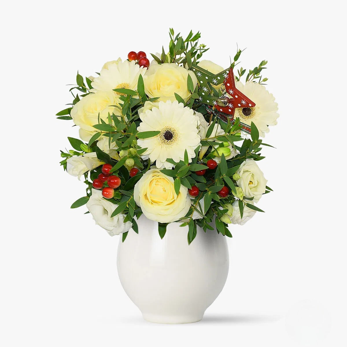 Buchet de flori cu 5 trandafiri albi, 4 lisianthus albe, 3 hypericum rosu, 3 minigerbera Emotia Craciunului