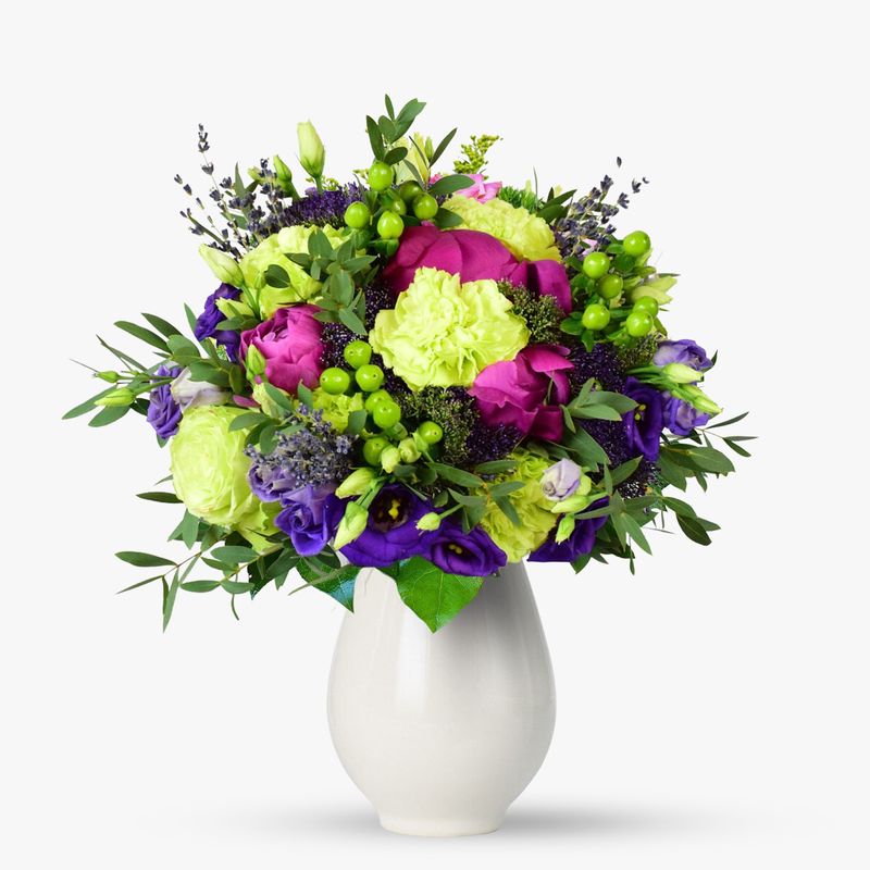 Buchet-cu-bujori-si-lisianthus