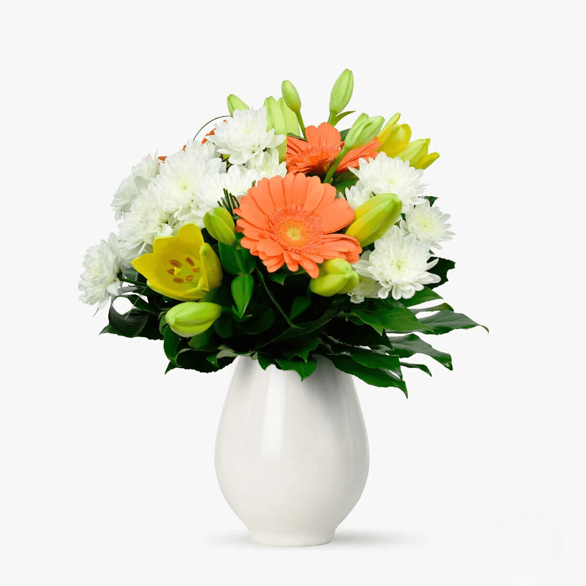Buchet de flori cu crizanteme albe, gerbera portocalii, crini galbeni Buchet pentru sotie
