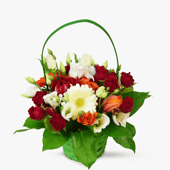 Mixed arrangement in basket