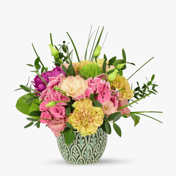 Floral arrangement with hydrangea