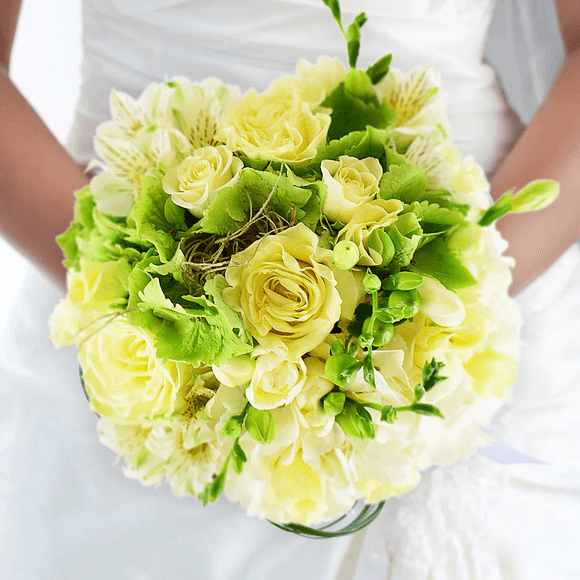 Bridal bouquet - White story