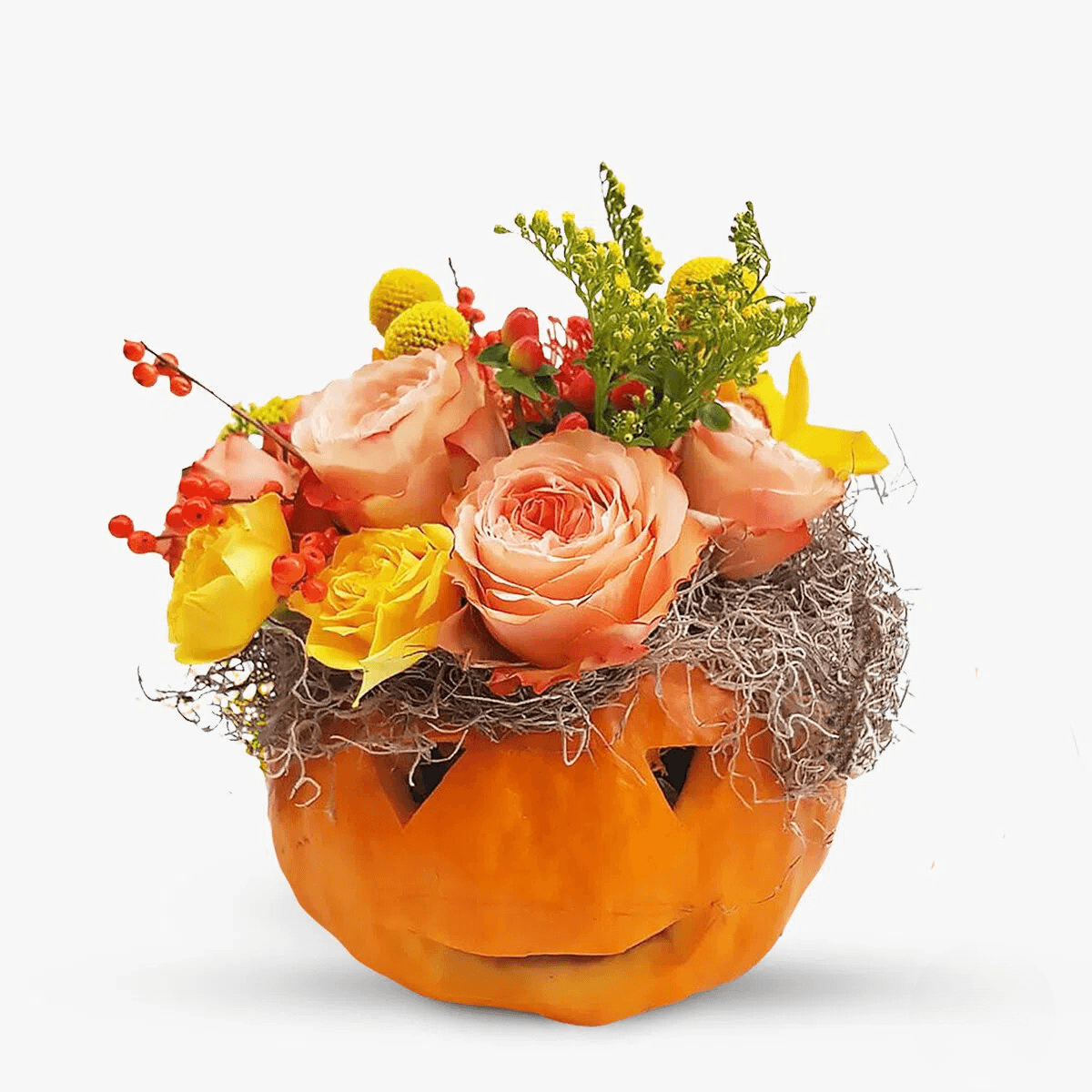 Halloween fericit cu trandafiri portocalii, spray galben, ilex, solidago, craspedia