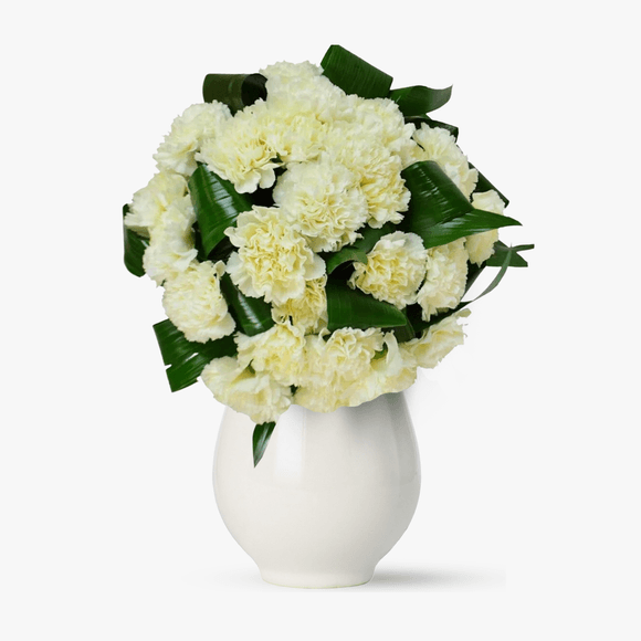 Bouquet of 29 white carnations