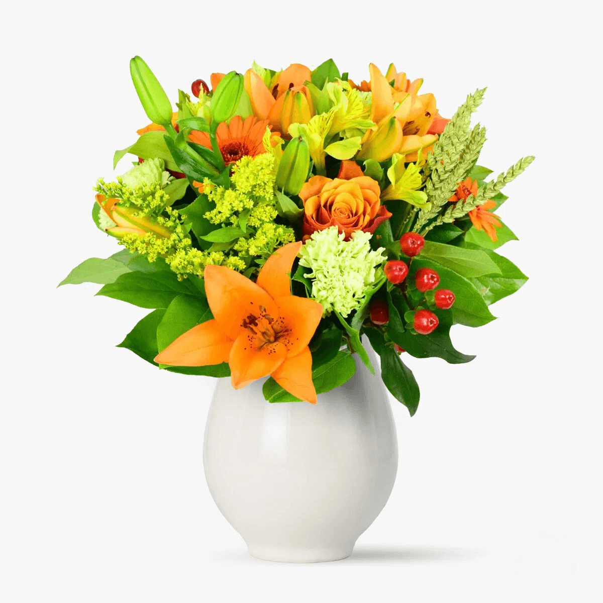 Buchet cu crini portocalii, solidago, dianthus si alstroemeria