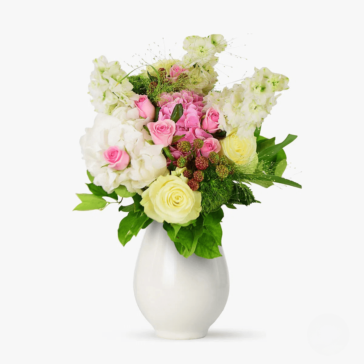 Buchet de flori cu hortensia, delphinium, trandafiri Pastel de flori