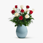 Buchet-cu-trandafiri-albi-si-rosii