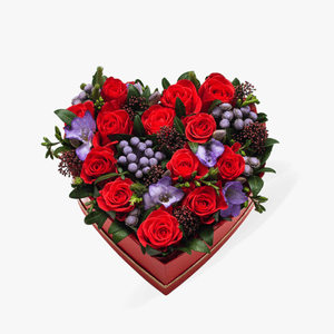 Red heart arrangement