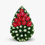 Coroana-funerara-din-brad-cu-trandafiri-albi-si-anthurium-rosu