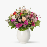 Buchet de frezii, lalele si wax flower