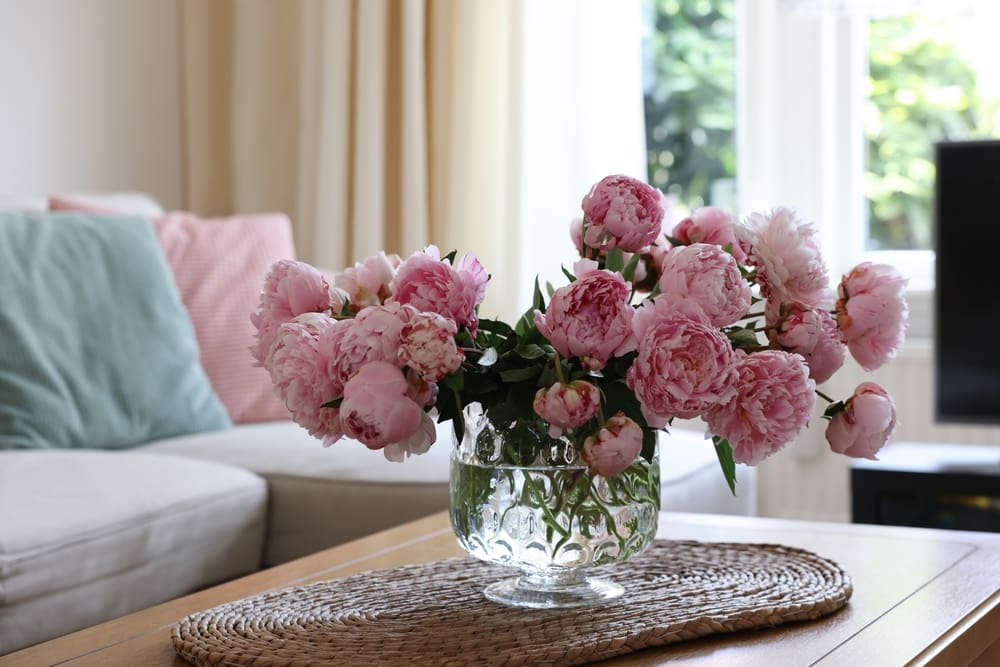 https://www.floria.ro/blog/post/cum-sa-folosesti-florile-pentru-a-aduce-un-plus-de-eleganta-in-casa-ta
